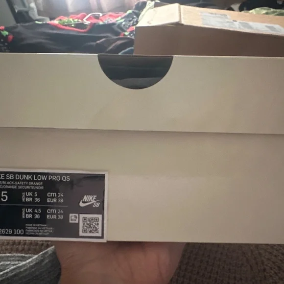 TIGHTBOOTH x Dunk Low SB